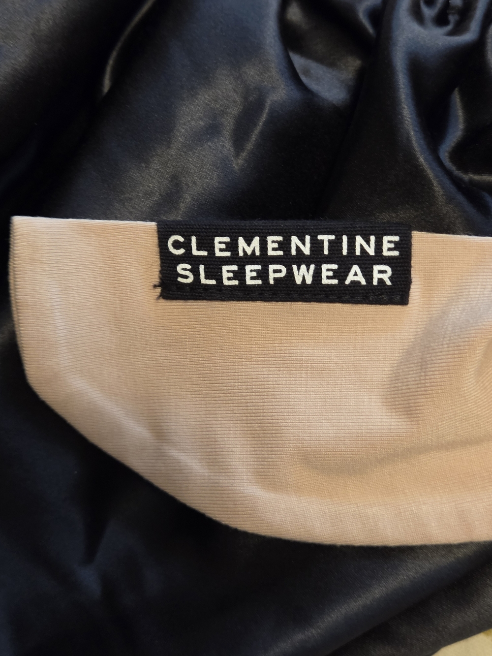 NEW Clementine Reversible Silk Sleep Hat Bonnet XL With Pouch Curly Girls - Picture 3 of 5